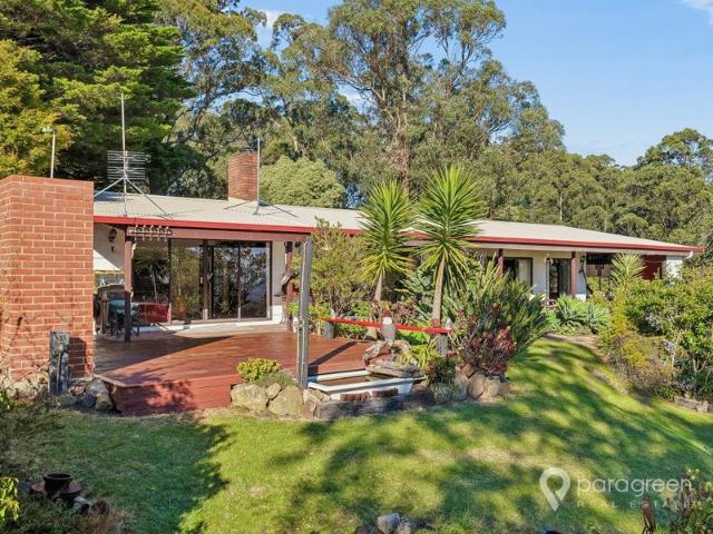 Peaceful Country Living with Stunning Valley Views