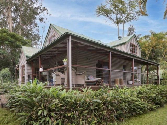 Peaceful Country Living with Stunning Views