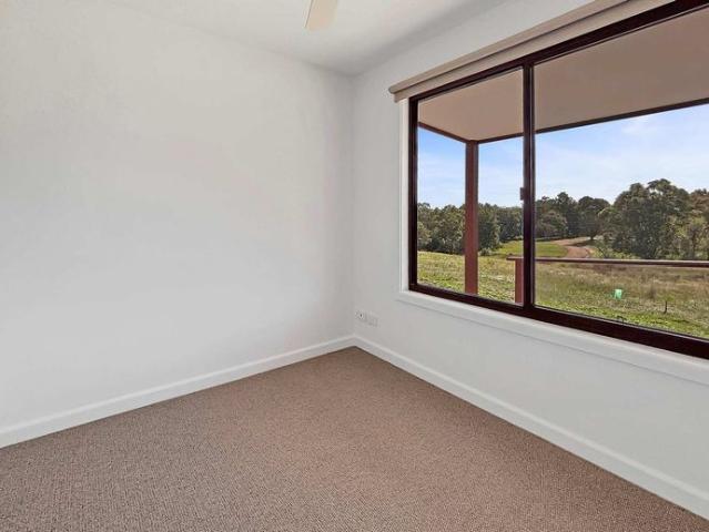Peaceful Country Living with Scenic Views