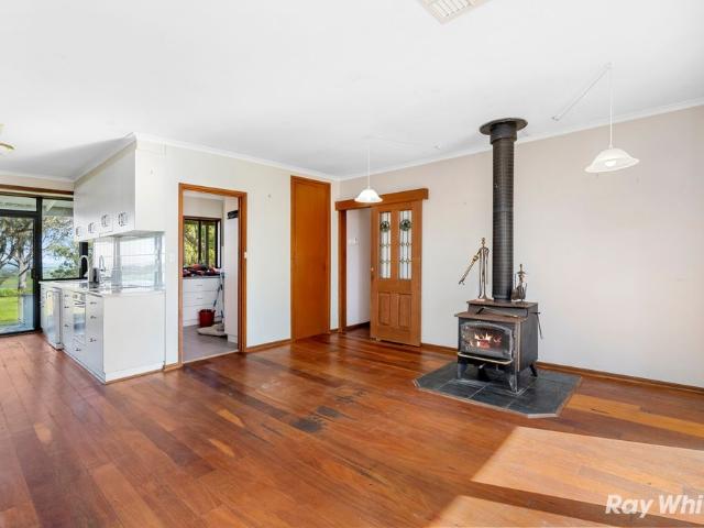 Peaceful Country Living Just 20 Minutes from Wagga Wagga