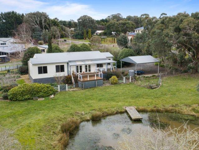 Peaceful Country Living on 2+ Acres Just Moments from Ballan