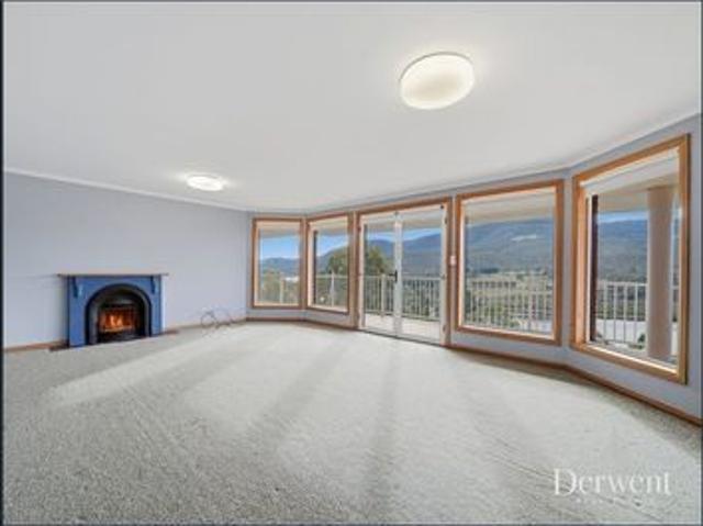Peaceful Country Living on Expansive Acreage – A Rare Rental Opportunity