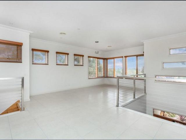 Peaceful Court Living in a Convenient Location