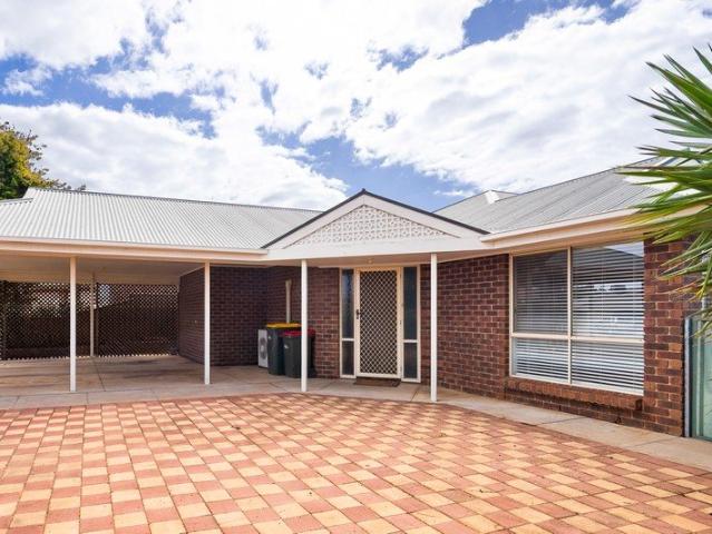 Peaceful Court Living with Plenty of Potential