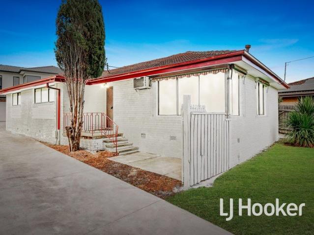 Peaceful Court Living with Space, Style & No Body Corporate