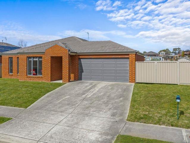 Peaceful Court Location with Unmatched Convenience