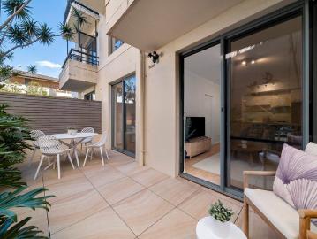 Peaceful courtyard apartment