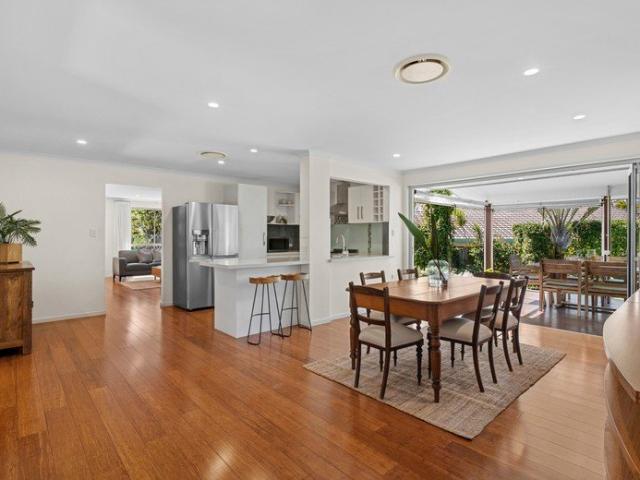Effortless Noosa Living, Moments from the Junction