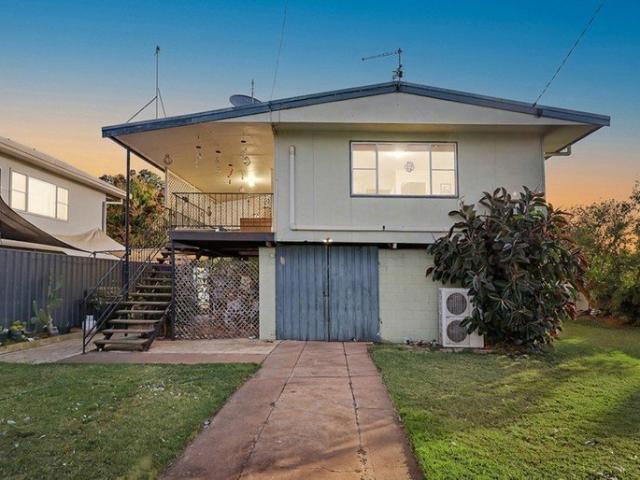 Peaceful Cul de Sac Living with Room for the Whole Family