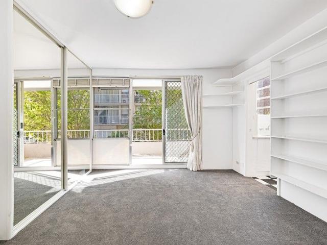 Peaceful cul de sac living by Rushcutters Bay