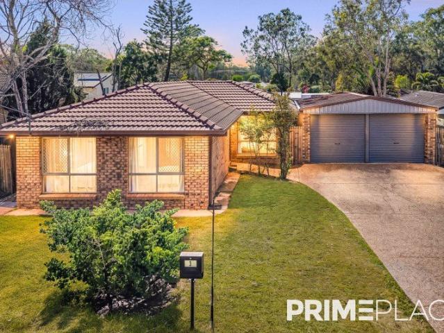Peaceful Cul de Sac Living on a Generous 713m² Block!