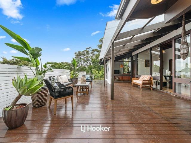 Peaceful Elevated Family Living with Serene Leafy Surrounds