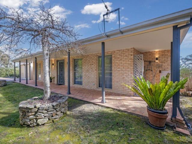 Peaceful Family Home with Bushland Views in the Heart of Mount Victoria
