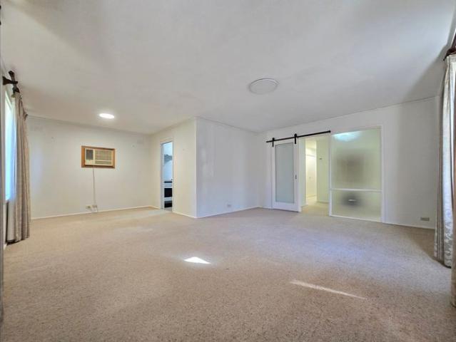PEACEFUL FAMILY HOME WITH SWIMMING POOL WALK TO PADSTOW STATION & SHOPS