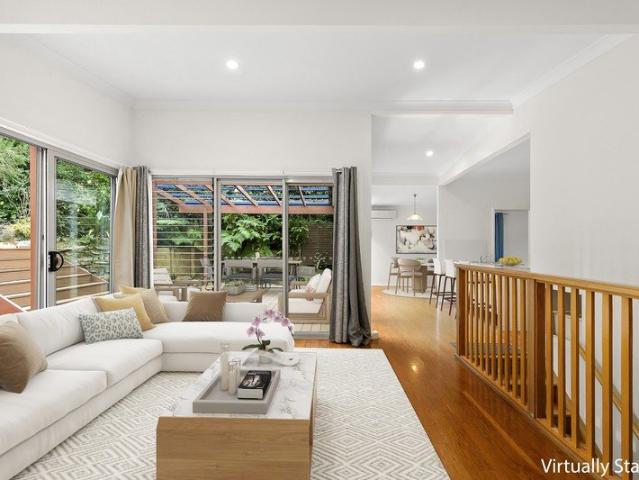 Peaceful Family Haven in Sought After Lifestyle Setting