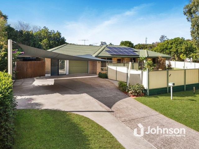 PEACEFUL FAMILY LIVING ON A GENEROUS 801SQM CORNER BLOCK