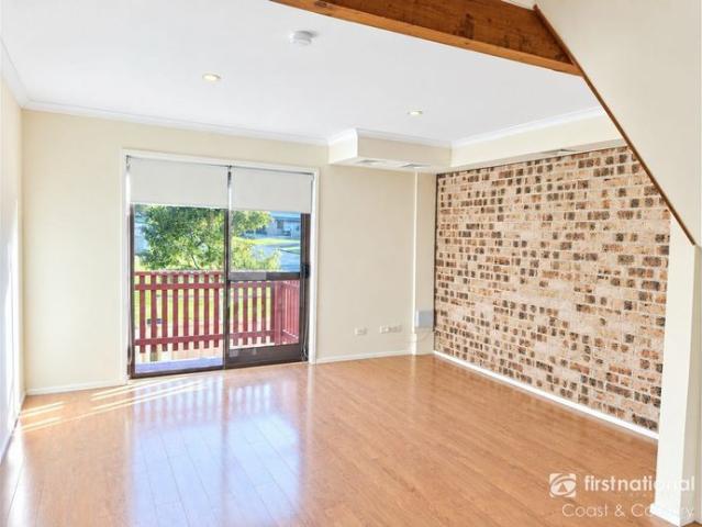 Peaceful Family Living Backing onto Reserve