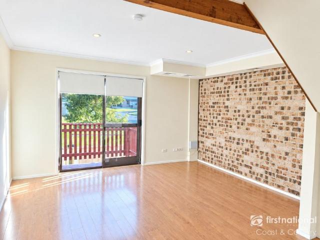 Peaceful Family Living Backing onto Reserve