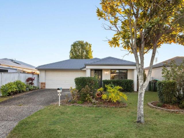 Peaceful Family Living in a Convenient Mudgeeraba Setting