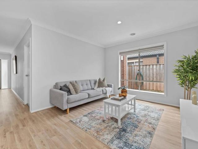 Peaceful Family Living in a Prime Officer Location