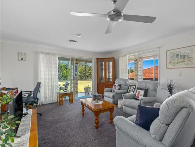 Peaceful Family Living in Everton Hills