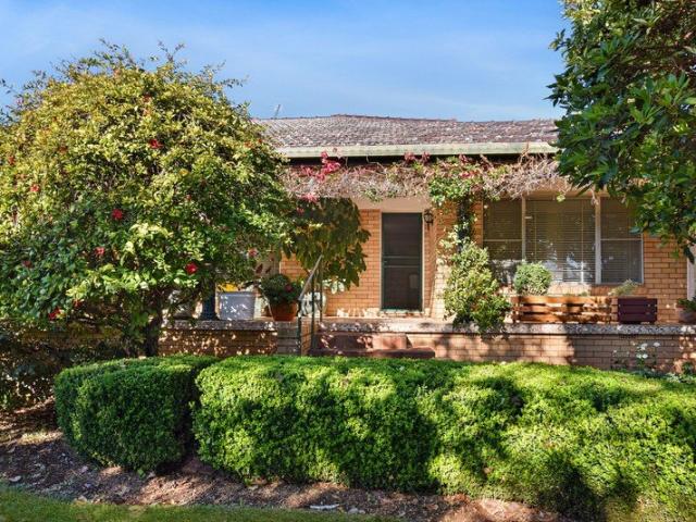 Peaceful Family Living with Poolside Appeal in a Quiet Cul de Sac