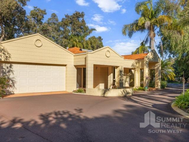 Peaceful Family Living with Resort Style Entertaining in Sought After Gelorup