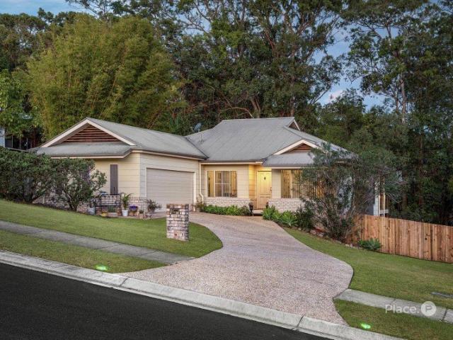 PEACEFUL FAMILY LIFESTYLE ON HUGE 1250M2 PARCEL