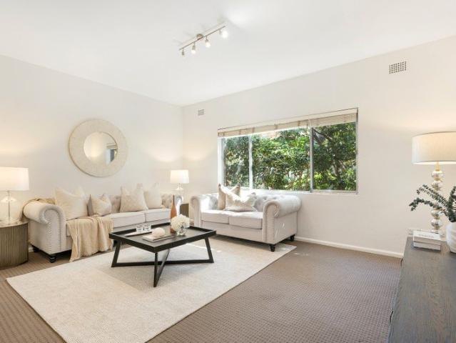 Peaceful Ground Floor Apartment in the Heart of Roseville