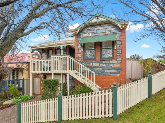 Peaceful Greenwith Living with Convenience at Your Doorstep