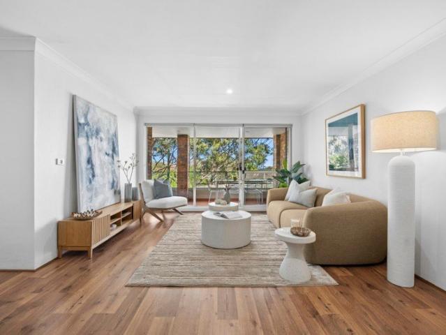 Peaceful haven with expansive leafy outlook