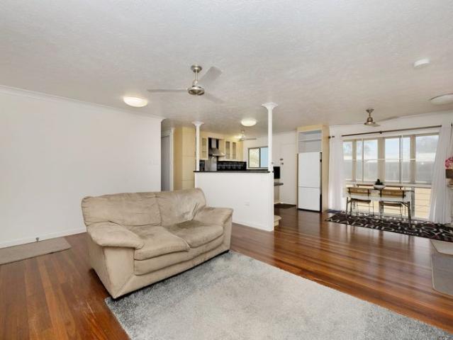 Peaceful Highset with North Facing Appeal