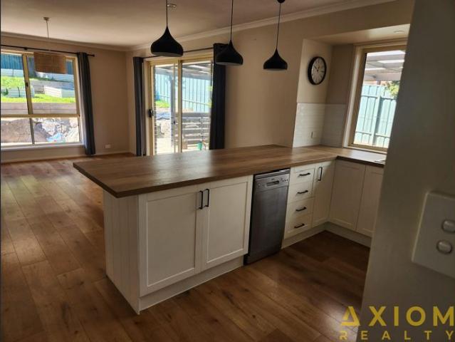 Peaceful Hills Living with Modern Comfort and Plenty of Space