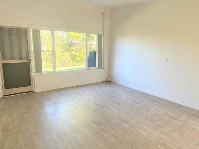 Peaceful Hillside Living with River Views – Utilities Included