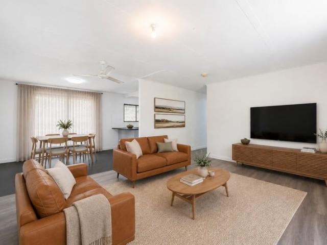 Peaceful home on an acre in Mount Larcom