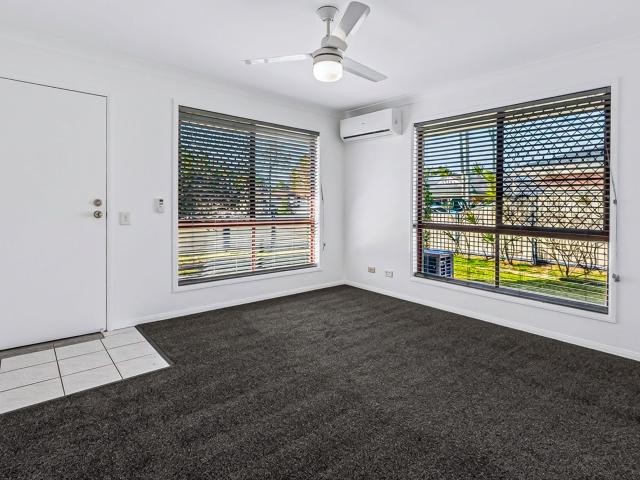 Peaceful Jacobs Well Living with Space to Enjoy