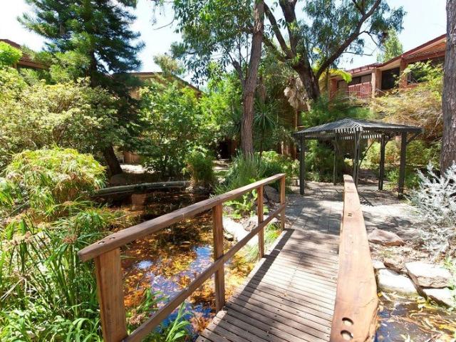 Peaceful Lakeside Living