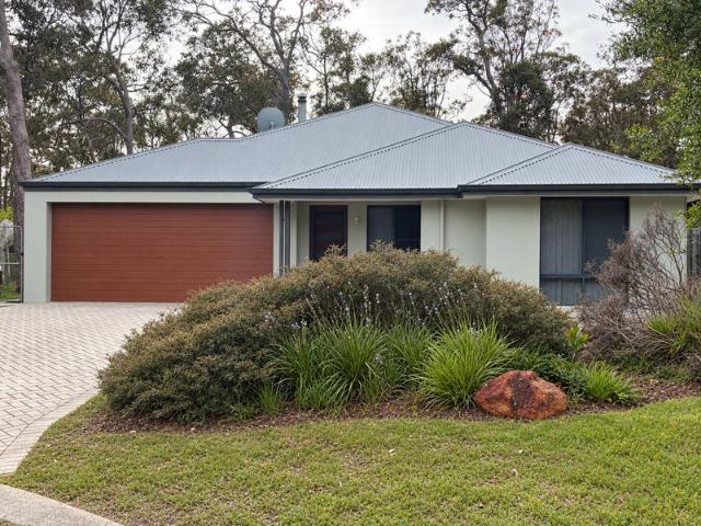Peaceful Leafy home with Space, Comfort & Privacy
