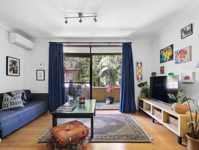 Peaceful Leafy Retreat in the Heart of Summer Hill
