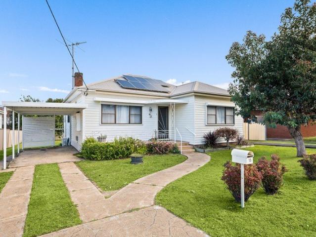 Peaceful Lifestyle Opportunity on a Level 581sqm