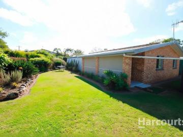 Peaceful Lifestyle Living on Over Half an Acre