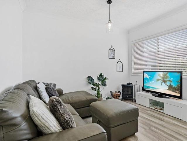 Peaceful Lifestyle Living in Leafy Tallai Setting
