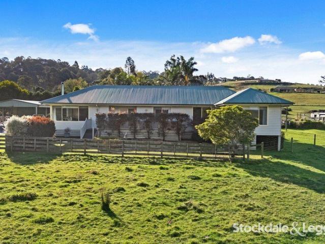 PEACEFUL LIFESTYLE PROPERTY