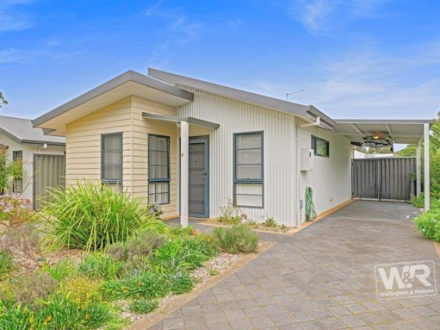 PEACEFUL LITTLE GROVE STRATA RETREAT OR INVESTMENT OPPORTUNITY