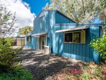 Peaceful Living 3 Bedroom Home Among the Gum Trees