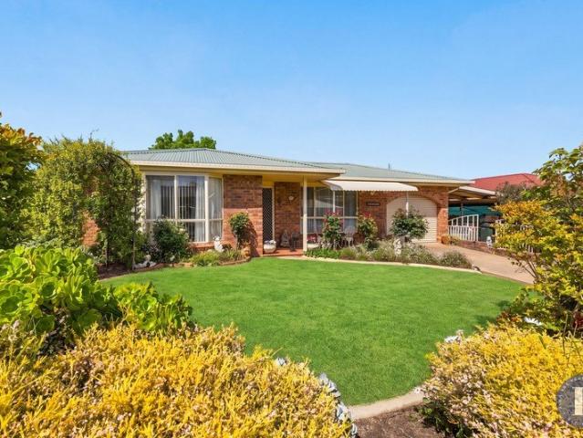 Peaceful Living in a Great Location