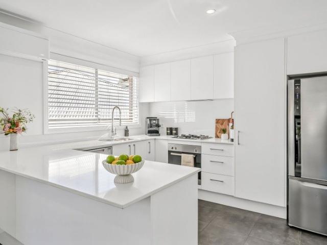 Exceptional Value Peaceful Living in a Leafy Town Fringe Setting