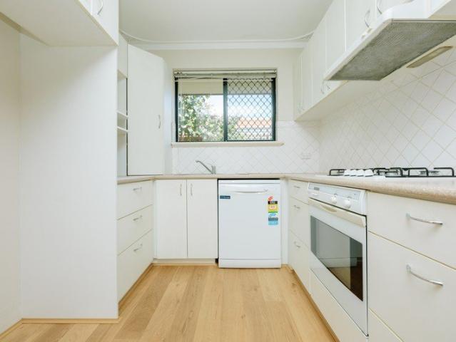 Peaceful Living in a Prime Carine Location