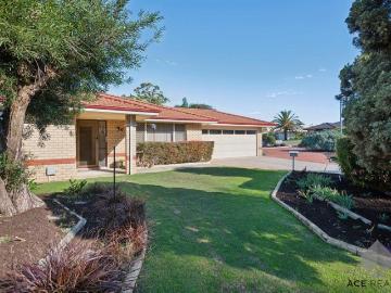 PEACEFUL LIVING IN THE ROSSMOYNE SENIOR HIGH SCHOOL CATCHMENT