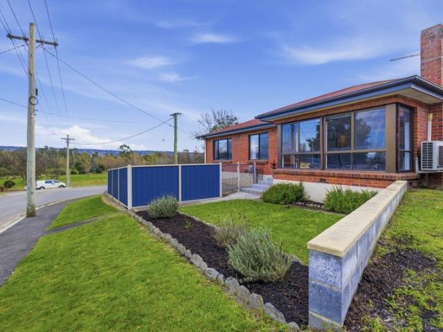 Peaceful Living Opposite Heritage Forest